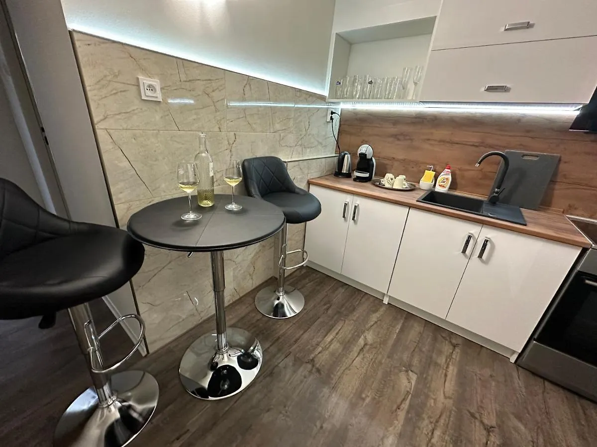 O2 Arena -Pva Expo - Tomy Apartment -Praha  Prague